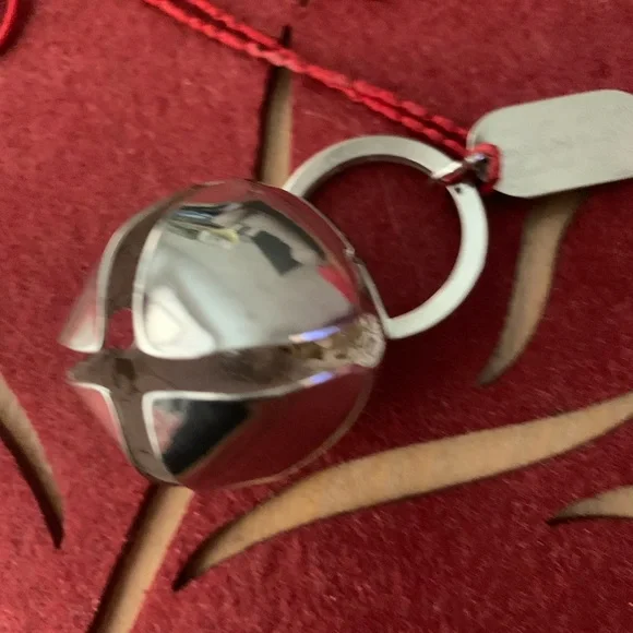 2000 Neiman Marcus Vintage Silver Bell Keychain - Picture 4 of 8